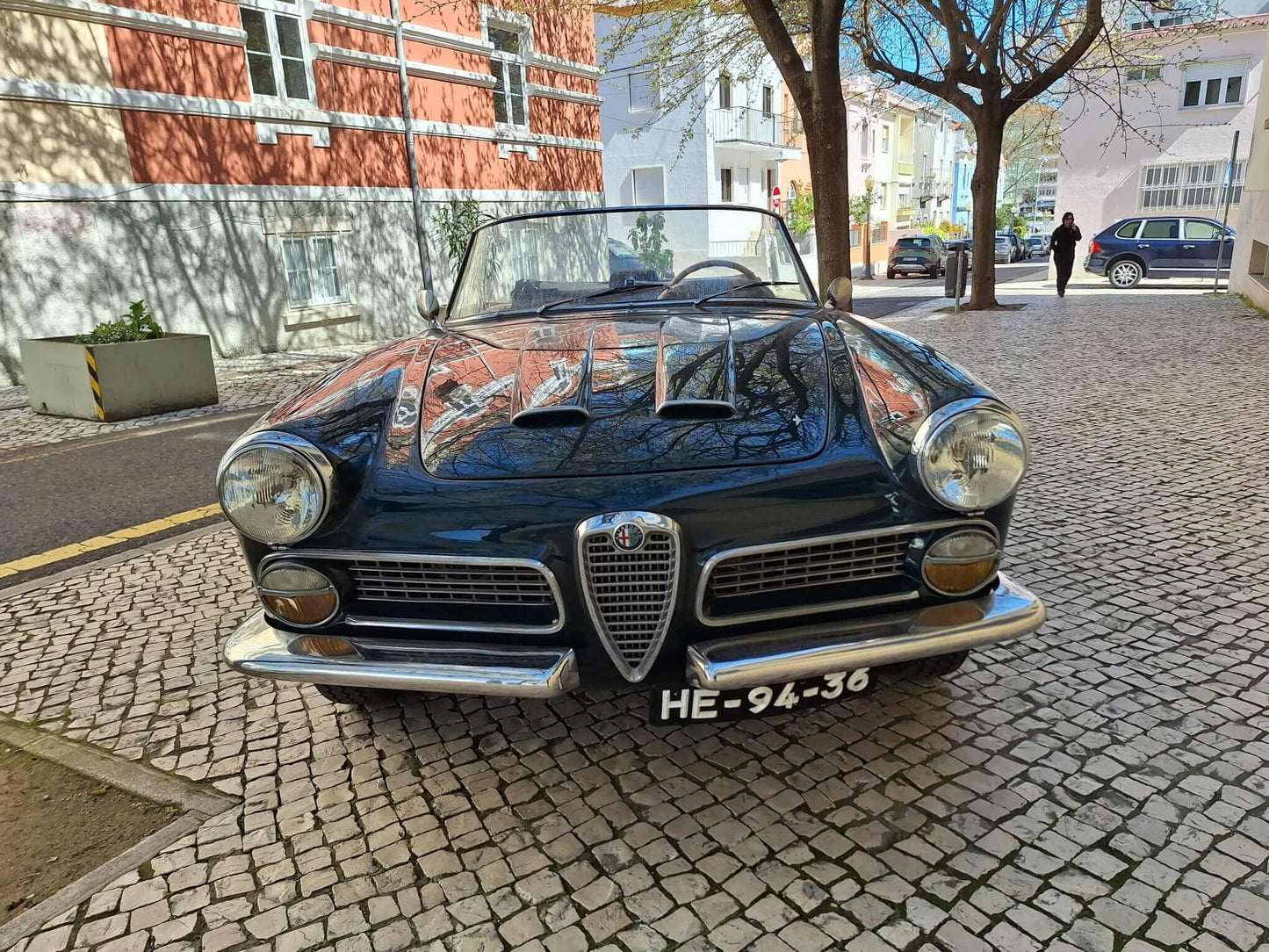 Alfa Romeo 2000 TOURING SPIDER