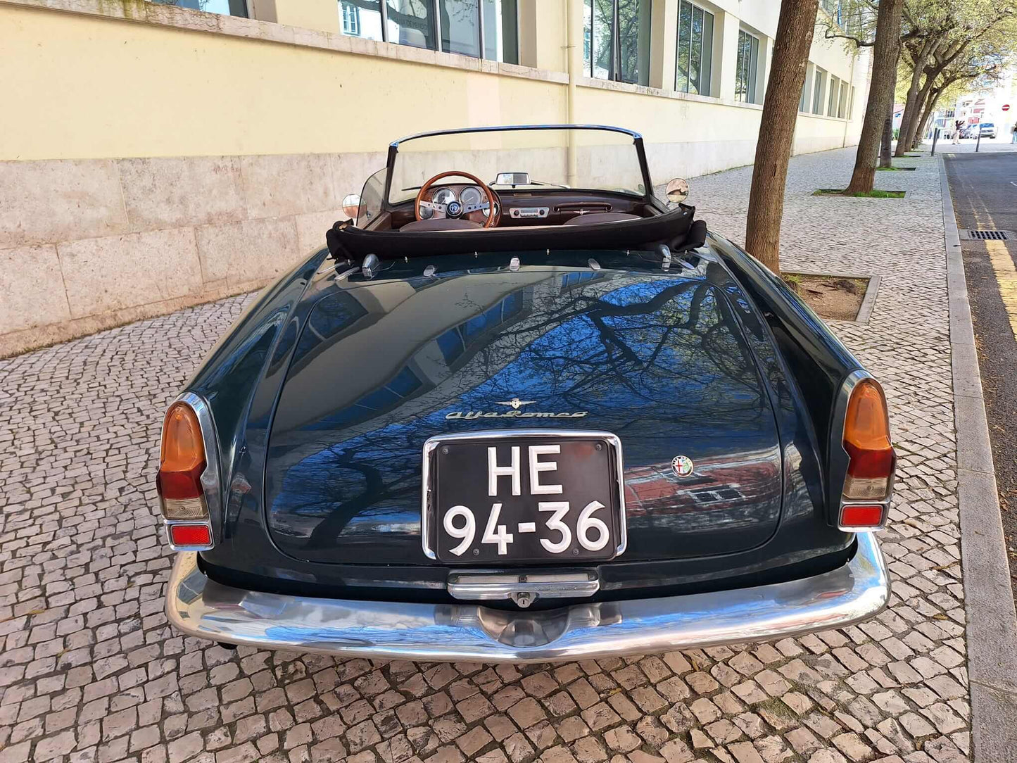 Alfa Romeo 2000 TOURING SPIDER