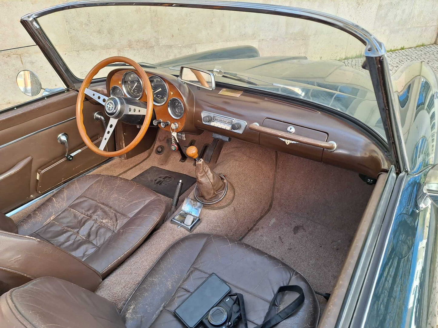 Alfa Romeo 2000 TOURING SPIDER