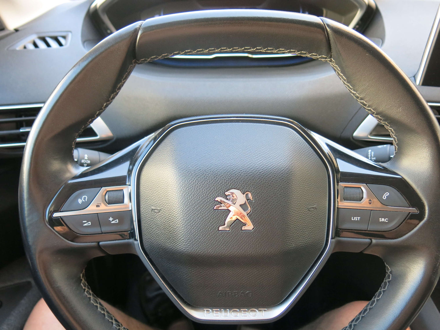 Peugeot 3008 1.5 BlueHDi 130 Active Pack