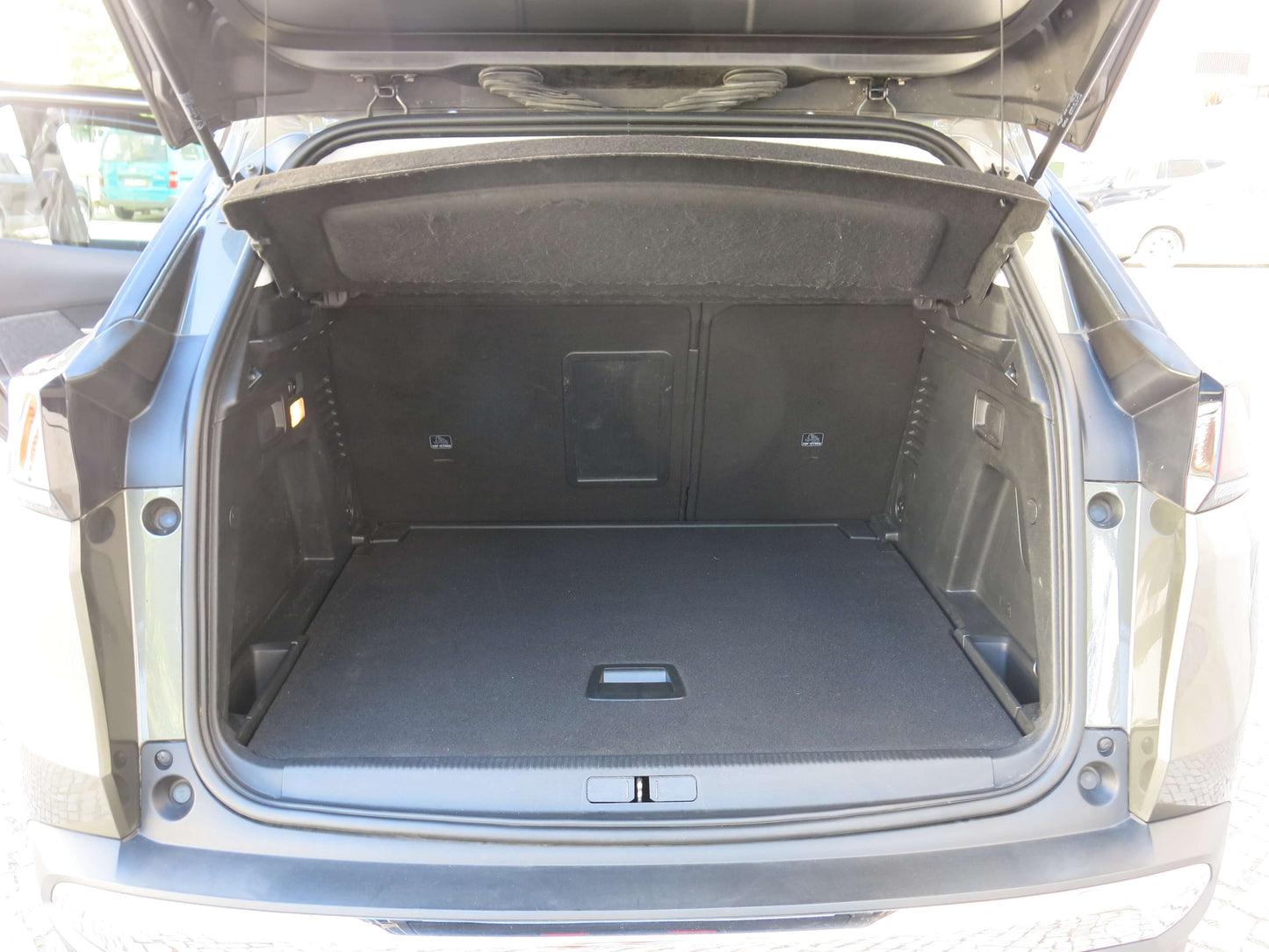 Peugeot 3008 1.5 BlueHDi 130 Active Pack