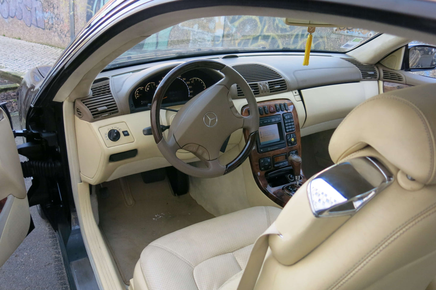 MERCEDES-BENZ CL 500 COUPÉ