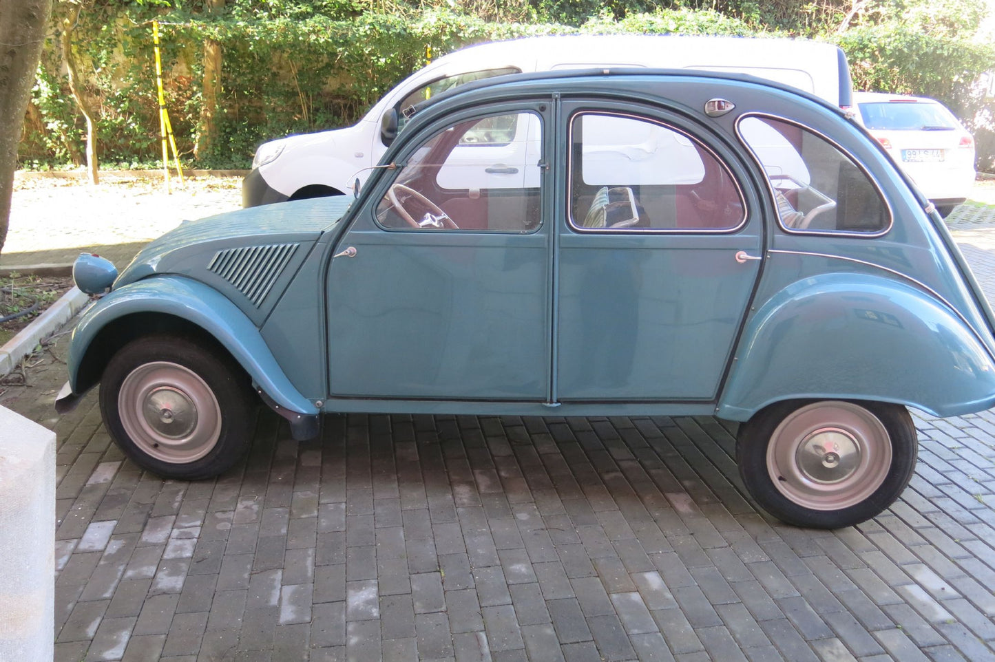 www.Particulares.PT  - Citroen 2CV Luxe