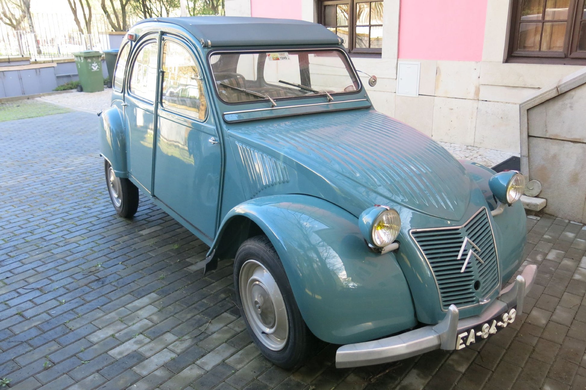 www.Particulares.PT  - Citroen 2CV Luxe