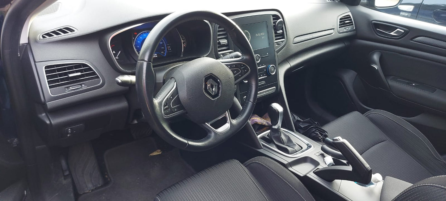 Renault Megane Sport Tourer 1.5 Blue dCi Limited EDC